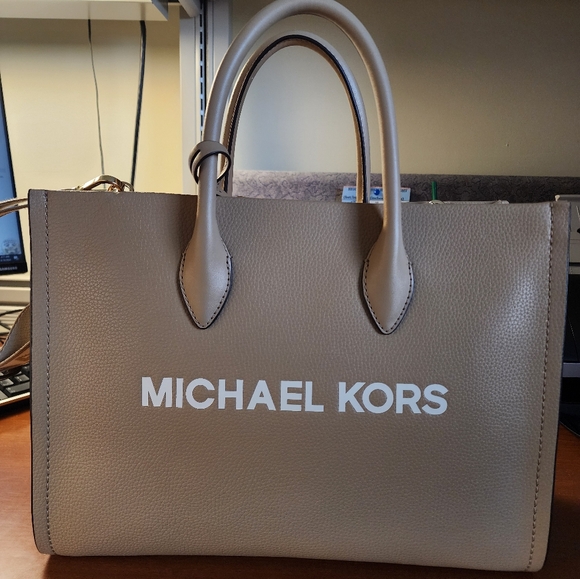 Michael Kors Mirella Medium Leather Tote in Camel - Picture 4 of 5